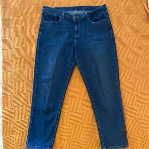 Levi Blue Jean Capri Pants